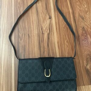 Authentic Gucci Elegant Black Shoulder Bag